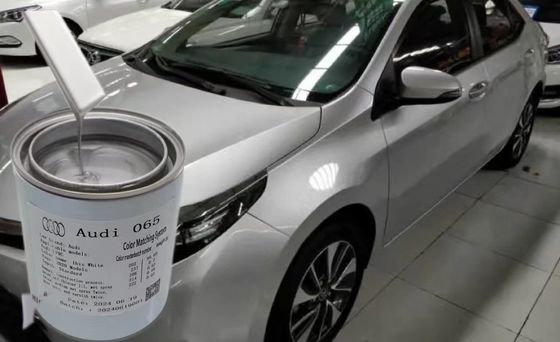 Toyota 1E0 Veredelung der Farbe für eine atemberaubende dunkelgrau Farbe