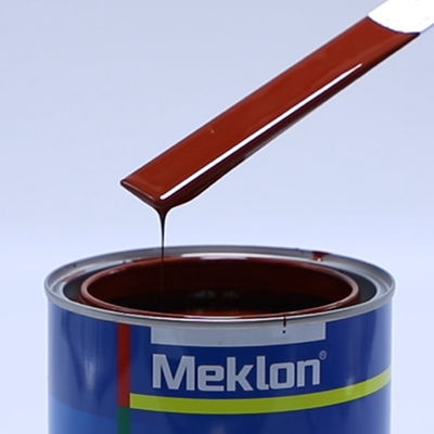 Top-Verkauf 2K Eisenoxid Rot Autofarbe Acryl-Flüssigkeitsbeschichtung für Sprühen Automotive Veredelung Farbe