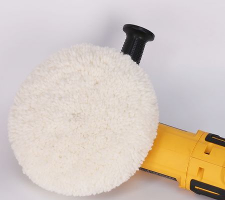 Chinesische Hersteller verwenden einseitige und doppelseitige Wollkugeln für die Oberflächenpflege und Polierung von Autofarben