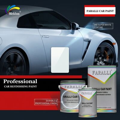 Professionelle Veredelung mit Toyota 040 Super White Veredelung von Autolack